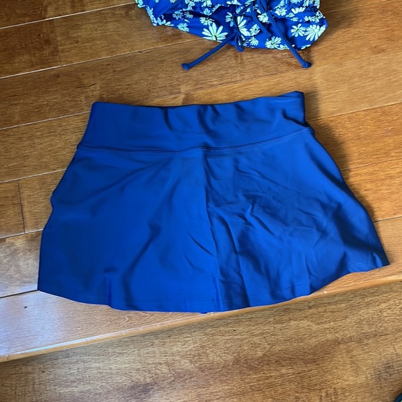 NWT ELLA MAE MAYA SWIM SUIT SIZE SMALL - Picture 6 of 8